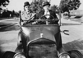 Laurel & Hardy im Ford Model T